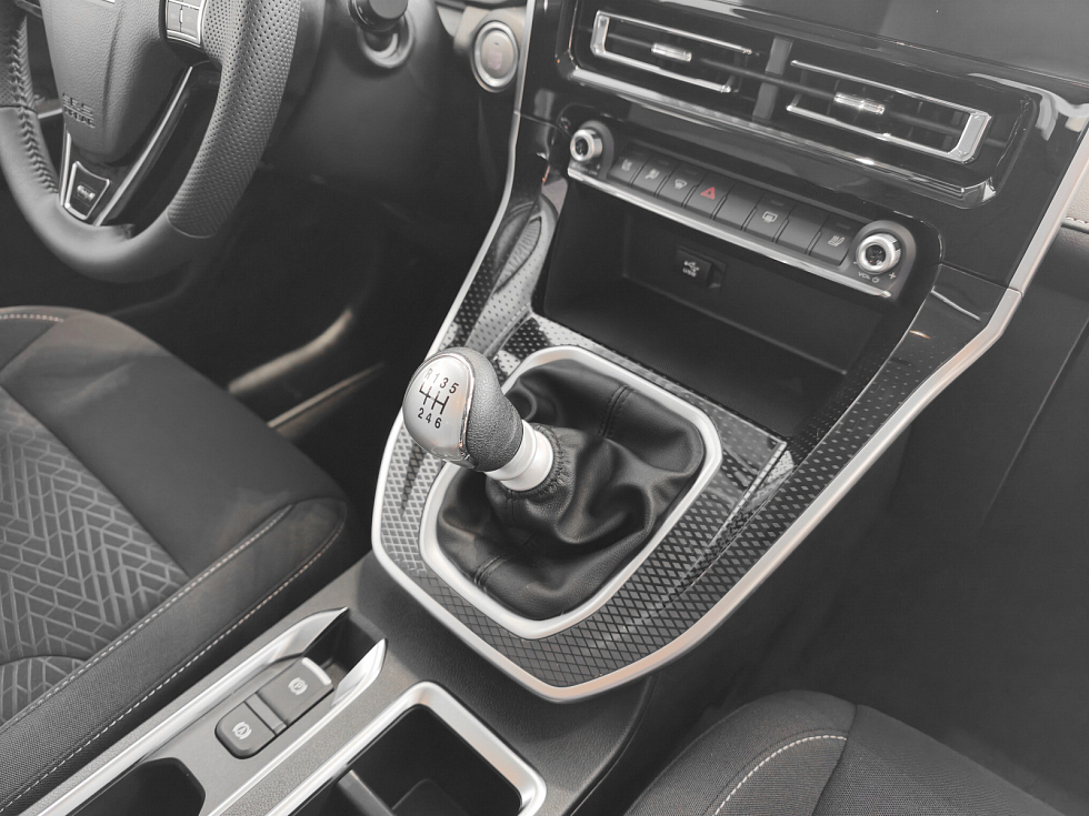 Haval M6 Оптимум, черный