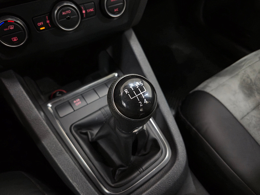 Volkswagen Jetta, 2015 года, пробег 138054 км