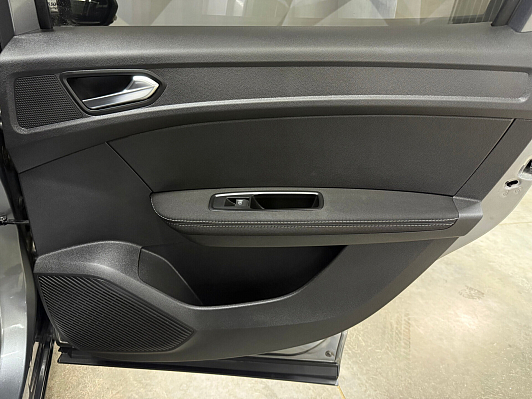 Renault Arkana Life, 2019 года, пробег 61110 км