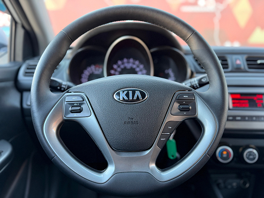 Kia Rio Luxe, 2016 года, пробег 97504 км