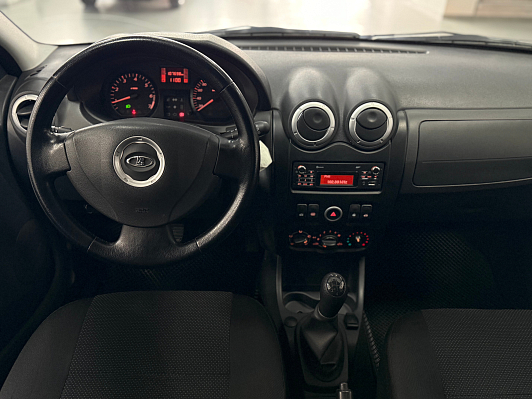 Lada (ВАЗ) Largus Luxe (7 мест), 2019 года, пробег 106000 км