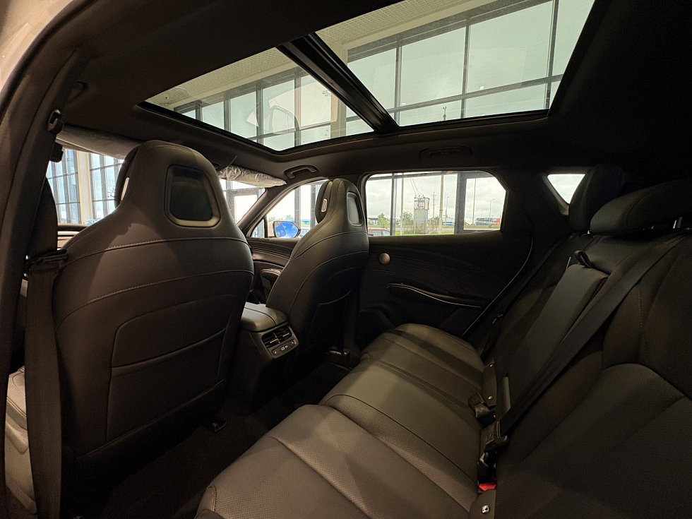 Omoda C7 Supreme, белый