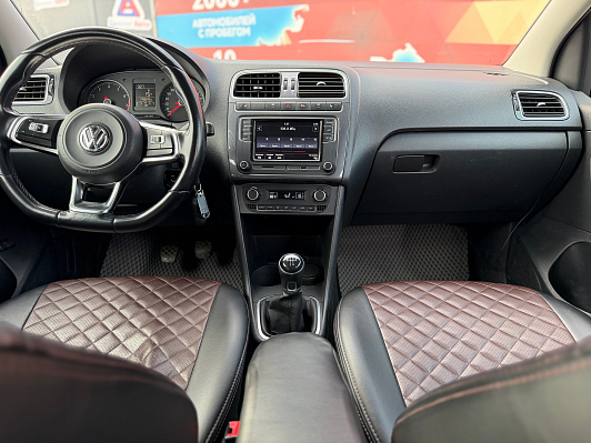 Volkswagen Polo Highline, 2019 года, пробег 145622 км