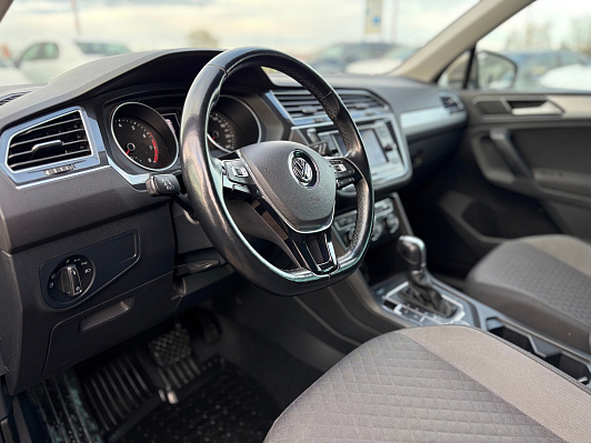 Volkswagen Tiguan, 2018 года, пробег 124000 км