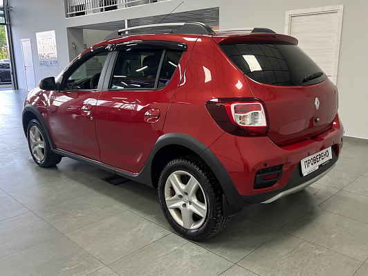 Renault Sandero Confort, 2015 года, пробег 120372 км
