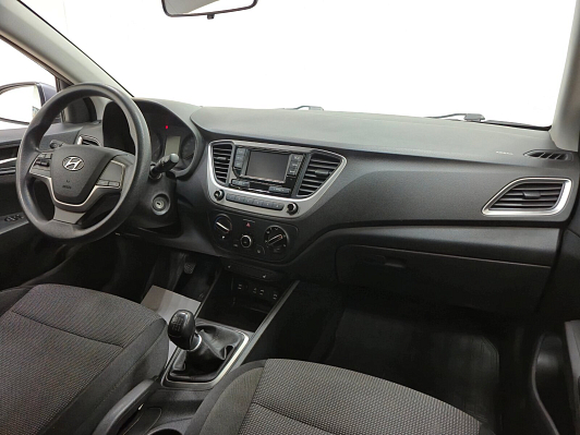 Hyundai Solaris Active, 2017 года, пробег 106426 км