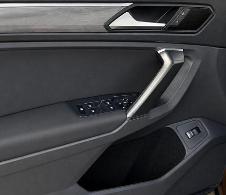Volkswagen Tiguan, 2018 года, пробег 98031 км