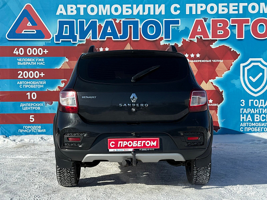 Renault Sandero Stepway Drive, 2019 года, пробег 120100 км