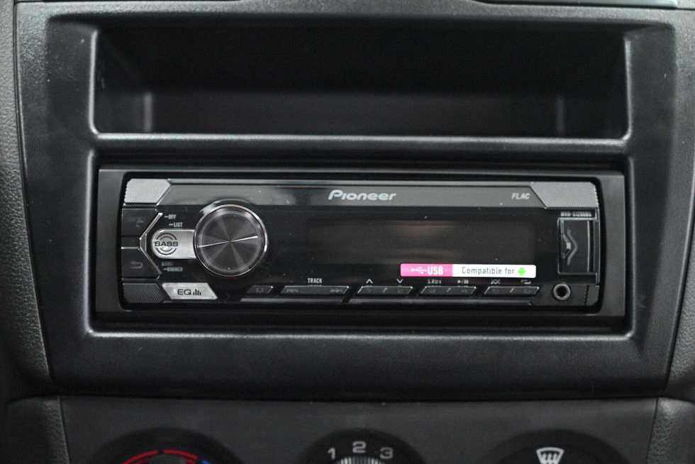 Lada (ВАЗ) Granta #CLUB'23, белый