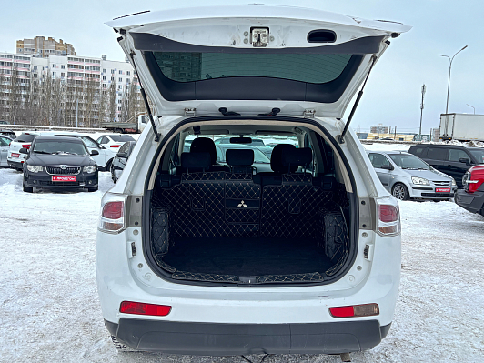 Mitsubishi Outlander Instyle, 2012 года, пробег 206000 км