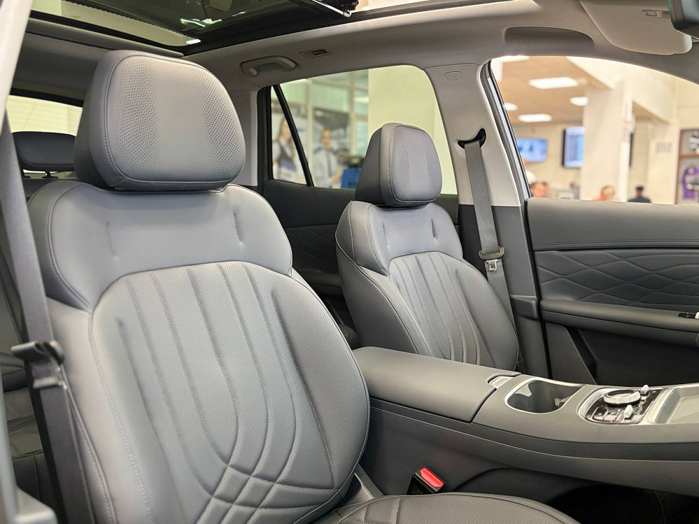 Geely EX5 Гибрид Макс EM-i, серый
