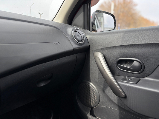 Renault Sandero Confort, 2014 года, пробег 219536 км