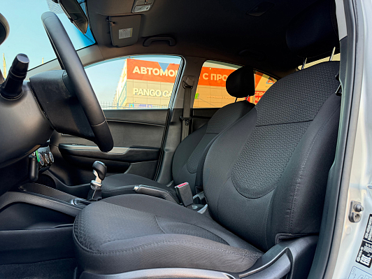 Kia Rio Luxe, 2016 года, пробег 97504 км