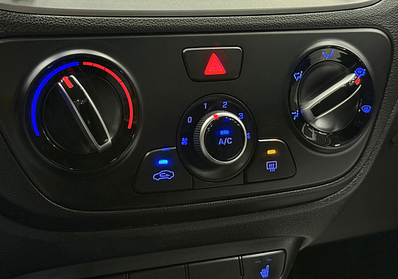 Hyundai Solaris Super Series II + 5” Audio, 2017 года, пробег 139331 км