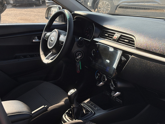 Kia Rio Luxe, 2018 года, пробег 114338 км