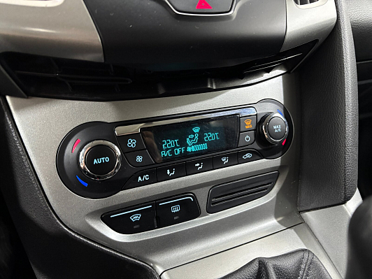 Ford Focus SYNC Edition, 2015 года, пробег 178730 км