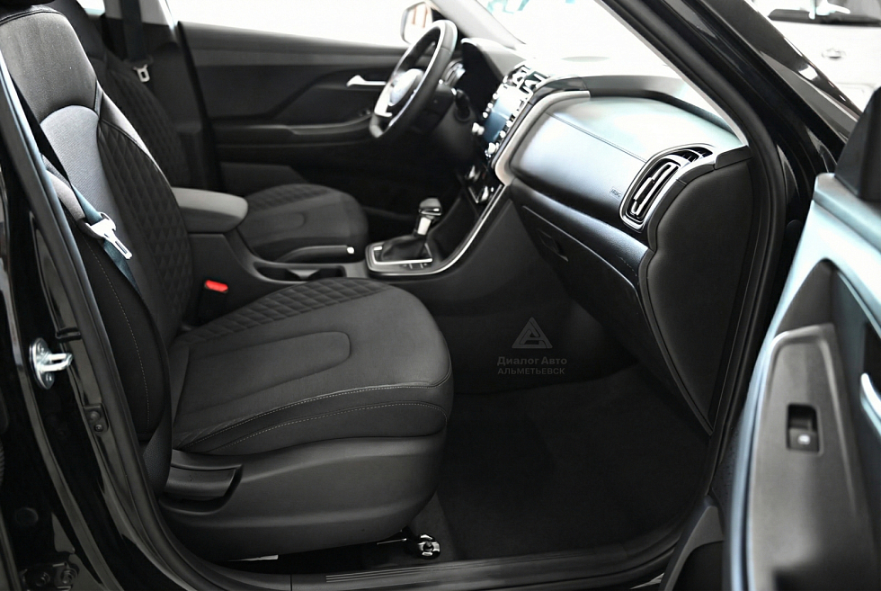 Solaris HC Фэмили (Family) (АТ), черный