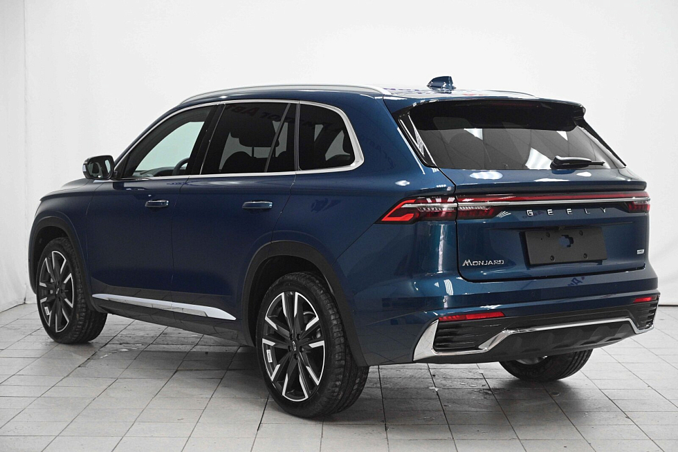 Geely Monjaro Flagship (2023-2025), синий