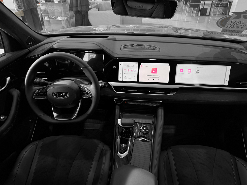 Geely Monjaro Флагман, серый