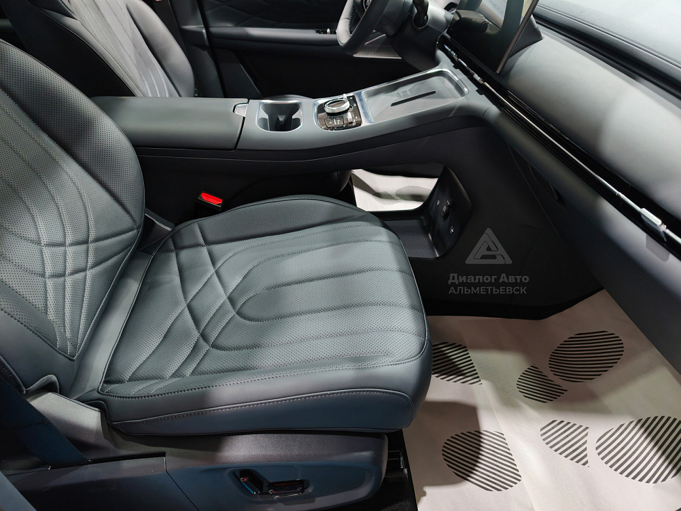 Geely EX5 Гибрид Макс EM-i, черный