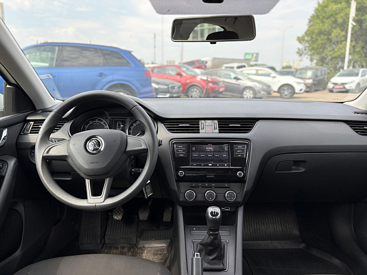 Skoda Octavia Ambition Plus, 2021 года, пробег 130205 км