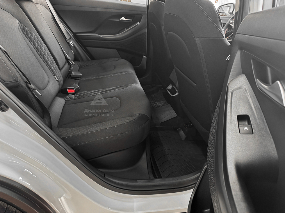 Solaris HC Лайфстайл (Lifestyle) 10.2024, белый