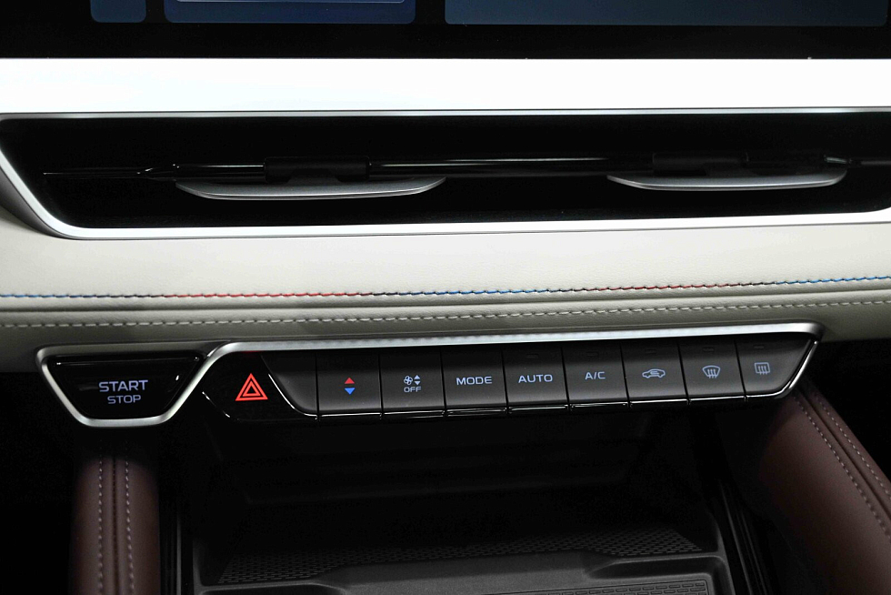 Geely Monjaro Exclusive, черный
