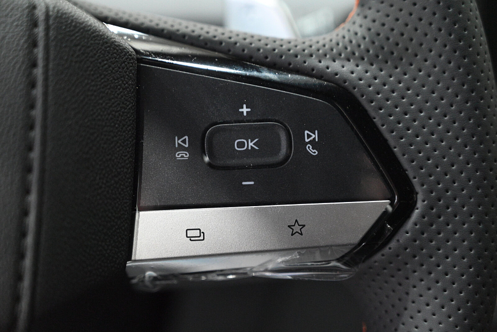 Changan UNI-V Стандарт, черный