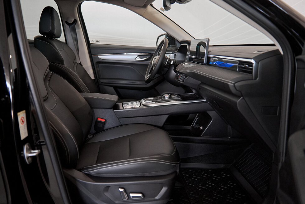 Haval Jolion Оптимум, черный