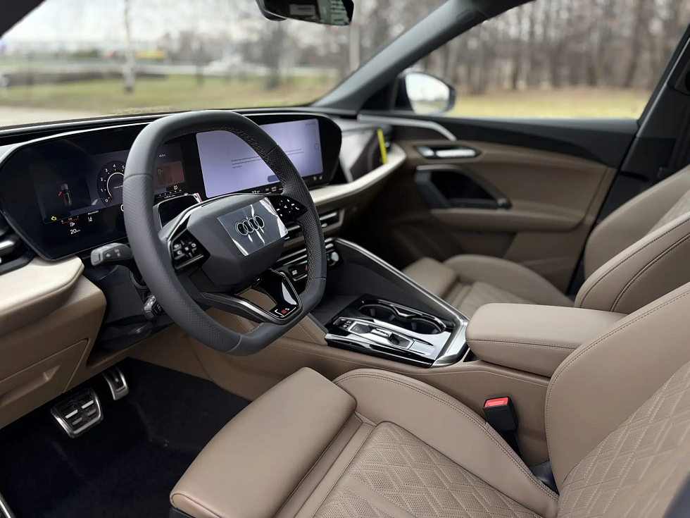Audi Q5 Edition One TFSI quattro S tronic, белый