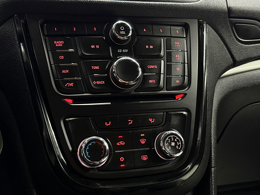 Opel Mokka Essentia, 2014 года, пробег 203412 км