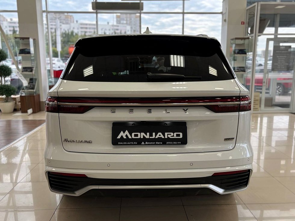 Geely Monjaro Flagship, белый