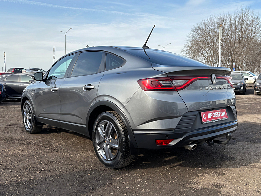 Renault Arkana Style, 2020 года, пробег 139000 км