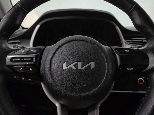 Kia Rio Luxe, 2021 года, пробег 85727 км