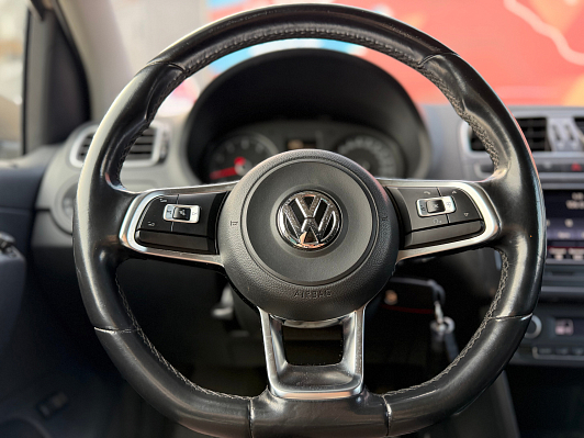 Volkswagen Polo Highline, 2019 года, пробег 145622 км