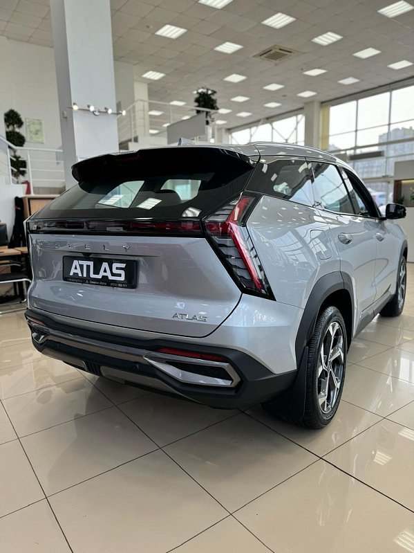 Geely Atlas Люкс, серебряный