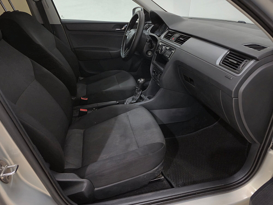 Skoda Rapid Ambition, 2016 года, пробег 175200 км