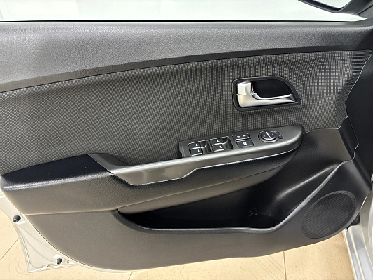Kia Rio Prestige, 2015 года, пробег 165064 км