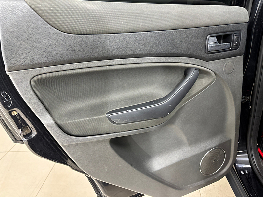 Ford Kuga Titanium, 2010 года, пробег 219975 км