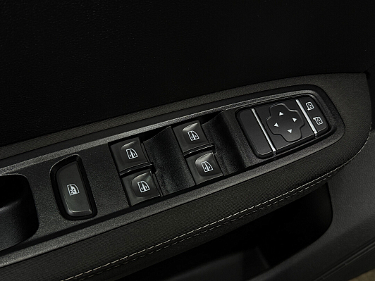 Renault Arkana Life, 2019 года, пробег 61110 км
