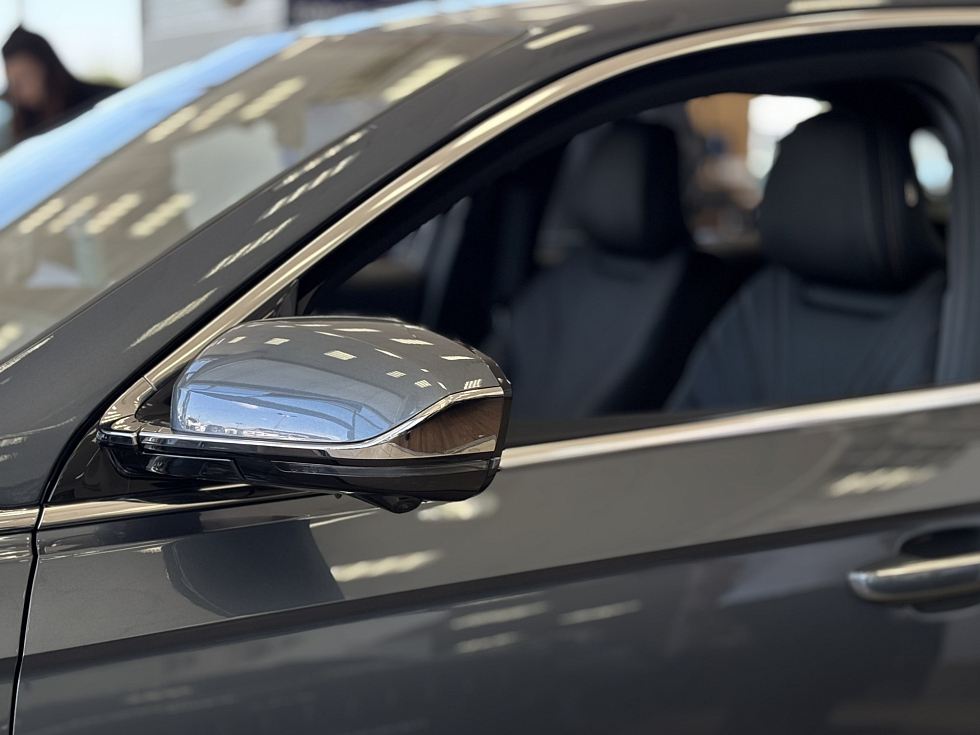 Geely Preface Флагман, серый