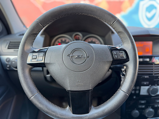 Opel Astra Cosmo, 2011 года, пробег 196699 км