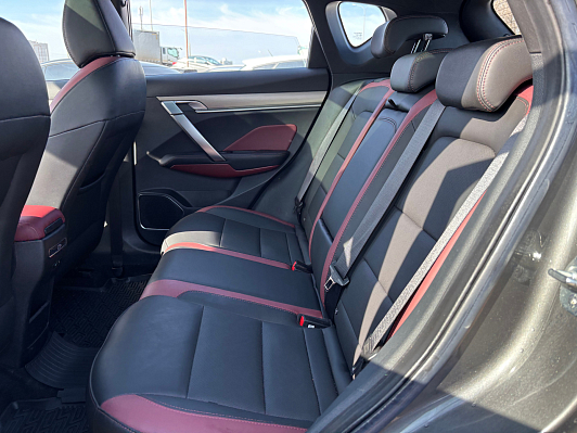 Geely Coolray Flagship, 2023 года, пробег 32200 км