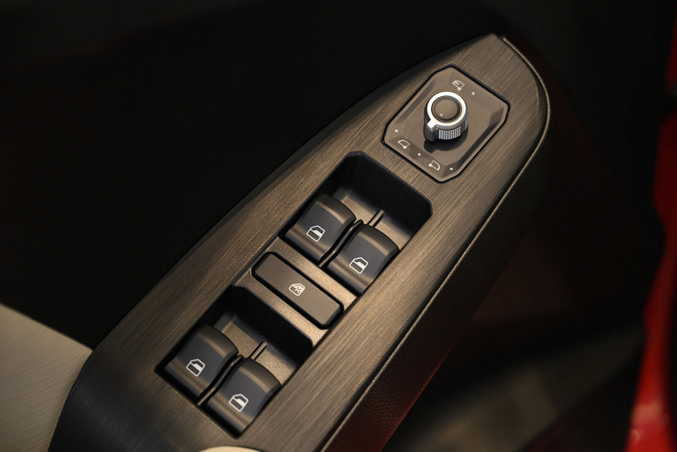 Haval Jolion Техно +, красный