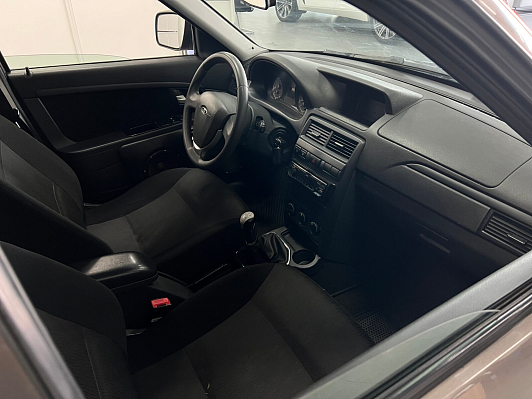 Lada (ВАЗ) Priora Norma White Edition 21705-45-057, 2017 года, пробег 189111 км