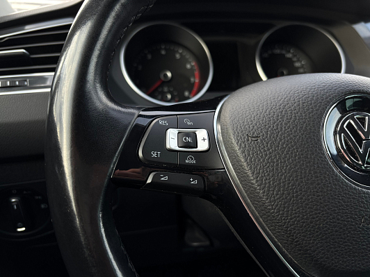 Volkswagen Tiguan, 2018 года, пробег 124000 км