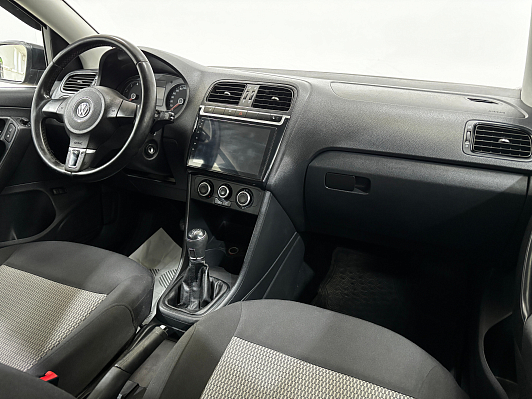 Volkswagen Polo Comfortline, 2014 года, пробег 201144 км