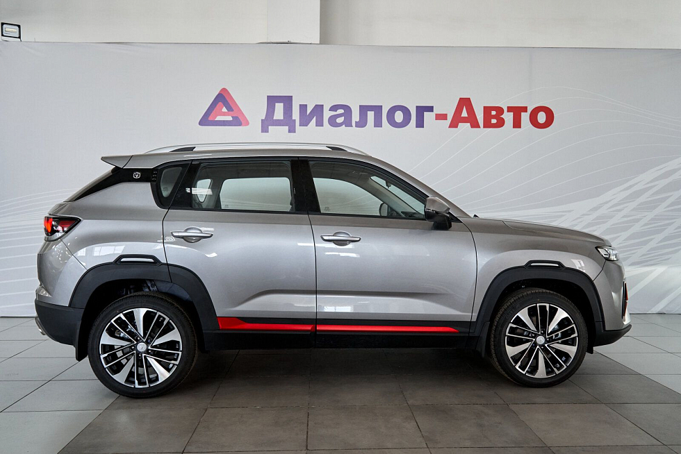 Changan CS35 Plus Техно, серебряный