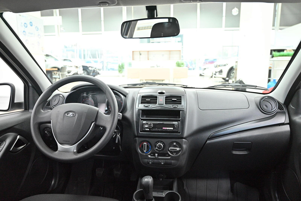 Lada (ВАЗ) Granta #CLUB'23, белый