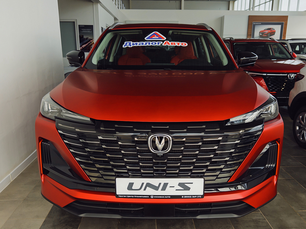 Changan UNI-S (CS55 Plus) Техно, красный